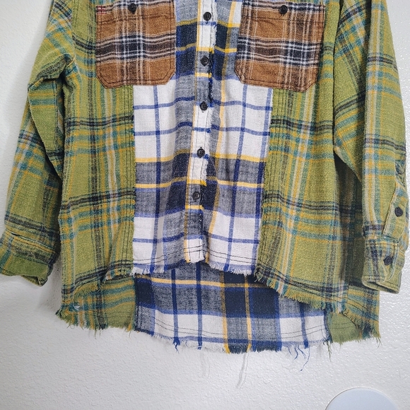 BDG Checked Flannel Shirt with Brown/Green Accents Sz XS Oversized ChestPockets - Picture 5 of 15